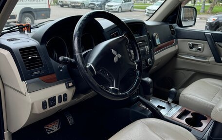 Mitsubishi Pajero IV, 2007 год, 1 200 000 рублей, 17 фотография