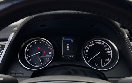 Toyota Camry, 2020 год, 3 390 000 рублей, 18 фотография