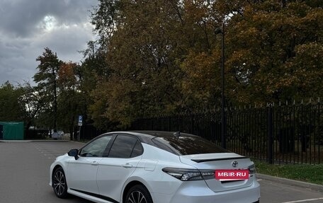 Toyota Camry, 2020 год, 3 390 000 рублей, 12 фотография