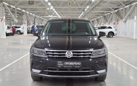 Volkswagen Tiguan II, 2017 год, 2 190 000 рублей, 2 фотография