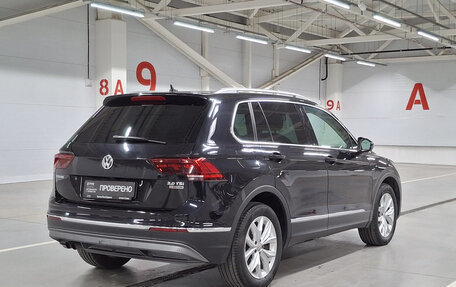 Volkswagen Tiguan II, 2017 год, 2 190 000 рублей, 5 фотография
