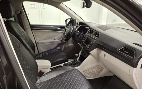 Volkswagen Tiguan II, 2017 год, 2 190 000 рублей, 11 фотография