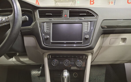 Volkswagen Tiguan II, 2017 год, 2 190 000 рублей, 15 фотография