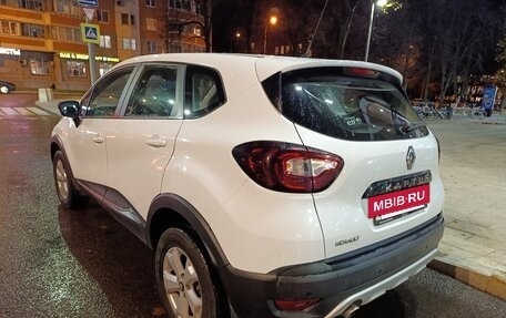 Renault Kaptur I рестайлинг, 2019 год, 900 000 рублей, 4 фотография