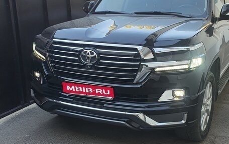 Toyota Land Cruiser 200, 2008 год, 3 000 000 рублей, 2 фотография