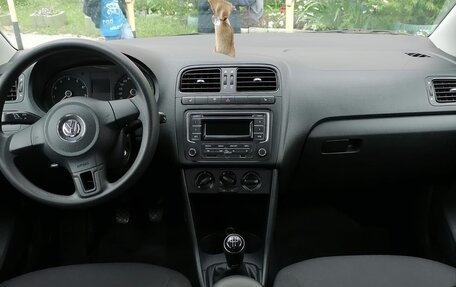 Volkswagen Polo VI (EU Market), 2013 год, 800 000 рублей, 13 фотография