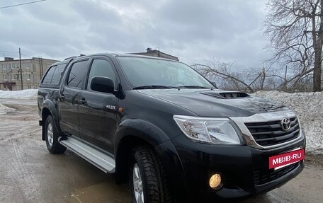 Toyota Hilux VII, 2012 год, 2 000 000 рублей, 12 фотография