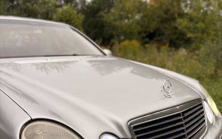 Mercedes-Benz E-Класс, 2004 год, 900 000 рублей, 6 фотография