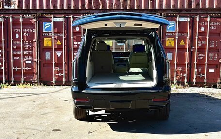 Cadillac Escalade V, 2025 год, 19 740 000 рублей, 10 фотография