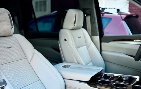 Cadillac Escalade V, 2025 год, 19 740 000 рублей, 4 фотография
