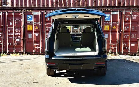 Cadillac Escalade V, 2025 год, 19 740 000 рублей, 11 фотография