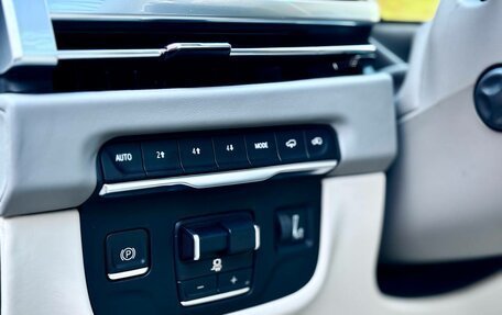Cadillac Escalade V, 2025 год, 19 740 000 рублей, 26 фотография