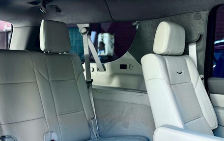Cadillac Escalade V, 2025 год, 19 740 000 рублей, 20 фотография