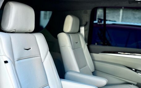 Cadillac Escalade V, 2025 год, 19 740 000 рублей, 16 фотография