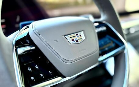 Cadillac Escalade V, 2025 год, 19 740 000 рублей, 29 фотография