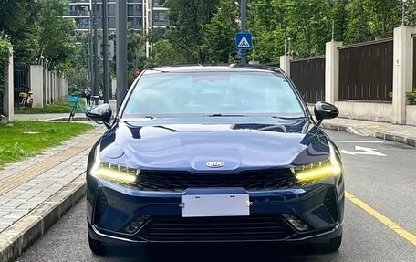 KIA K5, 2021 год, 1 825 000 рублей, 2 фотография