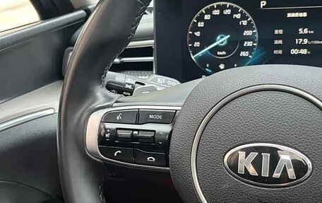 KIA K5, 2021 год, 1 825 000 рублей, 13 фотография