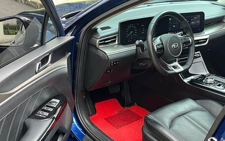 KIA K5, 2021 год, 1 825 000 рублей, 21 фотография