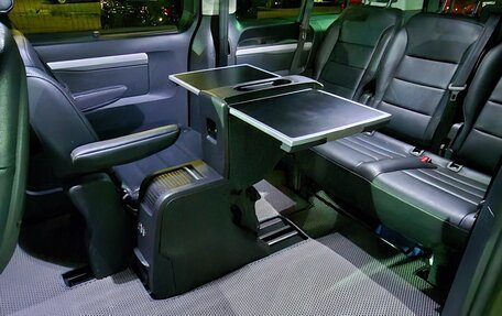 Peugeot Traveller I, 2018 год, 2 970 000 рублей, 8 фотография