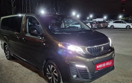 Peugeot Traveller I, 2018 год, 2 970 000 рублей, 2 фотография