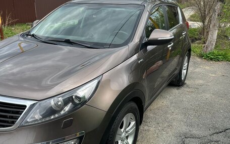 KIA Sportage III, 2011 год, 1 250 000 рублей, 2 фотография