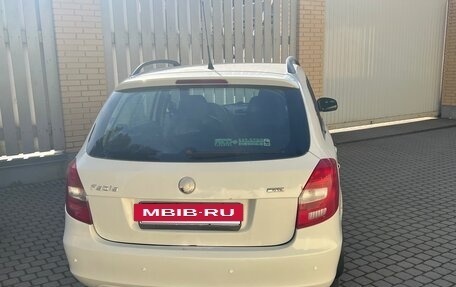 Skoda Fabia II, 2009 год, 289 000 рублей, 3 фотография