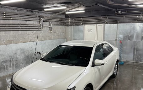 Toyota Camry, 2015 год, 2 250 000 рублей, 2 фотография