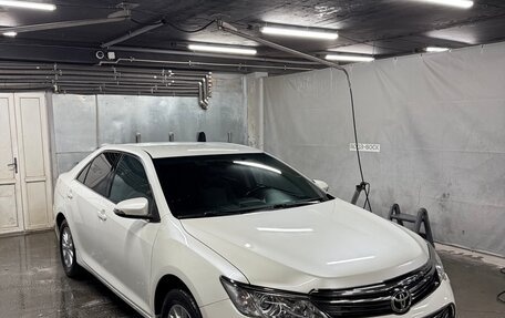 Toyota Camry, 2015 год, 2 250 000 рублей, 9 фотография