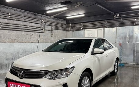 Toyota Camry, 2015 год, 2 250 000 рублей, 3 фотография
