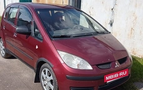 Mitsubishi Colt VI рестайлинг, 2006 год, 330 000 рублей, 32 фотография