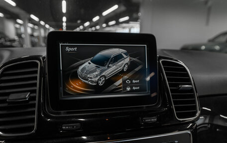 Mercedes-Benz GLE, 2017 год, 4 280 000 рублей, 22 фотография