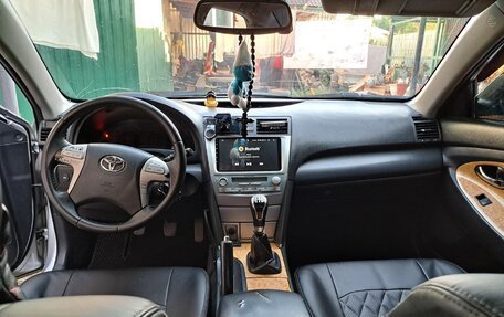 Toyota Camry, 2007 год, 880 000 рублей, 10 фотография
