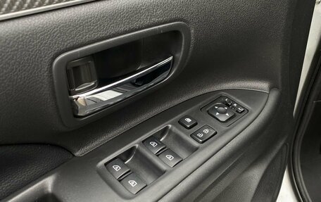 Mitsubishi Outlander III рестайлинг 3, 2020 год, 2 499 000 рублей, 14 фотография