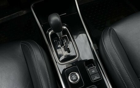 Mitsubishi Outlander III рестайлинг 3, 2020 год, 2 499 000 рублей, 21 фотография