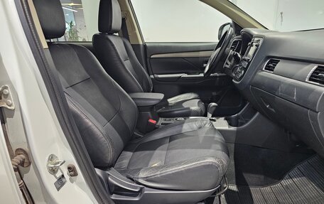 Mitsubishi Outlander III рестайлинг 3, 2013 год, 1 169 000 рублей, 14 фотография