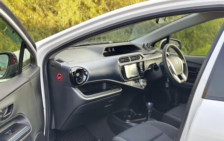 Toyota Aqua I, 2016 год, 940 000 рублей, 33 фотография