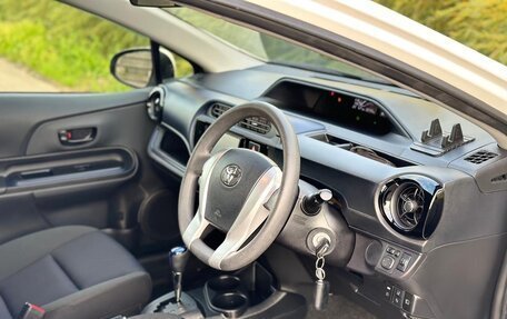 Toyota Aqua I, 2016 год, 940 000 рублей, 29 фотография