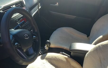 KIA Rio III рестайлинг, 2012 год, 695 000 рублей, 3 фотография