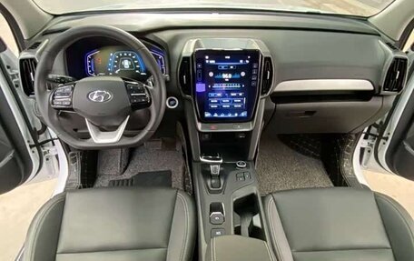 Hyundai ix35, 2022 год, 1 690 000 рублей, 7 фотография