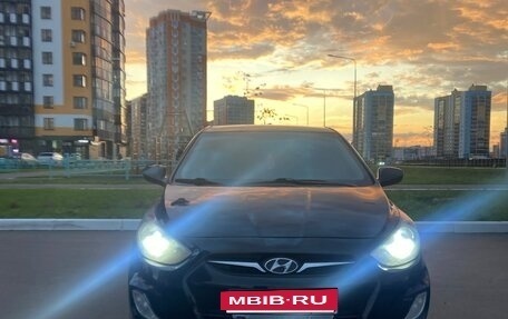 Hyundai Solaris II рестайлинг, 2013 год, 615 000 рублей, 7 фотография