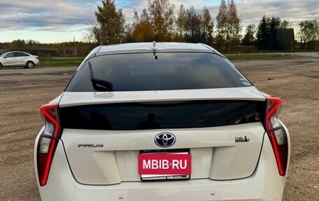 Toyota Prius IV XW50, 2018 год, 1 715 000 рублей, 2 фотография