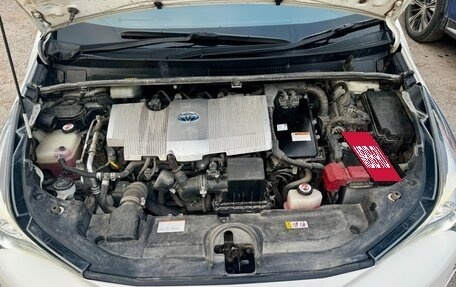 Toyota Prius IV XW50, 2018 год, 1 715 000 рублей, 20 фотография