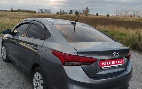 Hyundai Solaris II рестайлинг, 2017 год, 880 000 рублей, 5 фотография