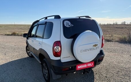 Chevrolet Niva I рестайлинг, 2016 год, 860 000 рублей, 5 фотография