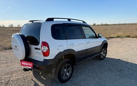 Chevrolet Niva I рестайлинг, 2016 год, 860 000 рублей, 11 фотография