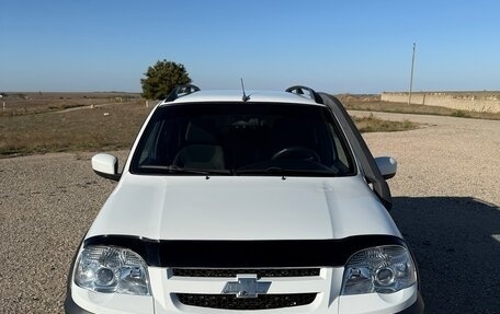 Chevrolet Niva I рестайлинг, 2016 год, 860 000 рублей, 2 фотография