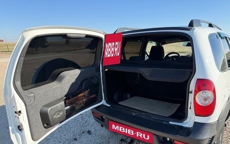 Chevrolet Niva I рестайлинг, 2016 год, 860 000 рублей, 7 фотография