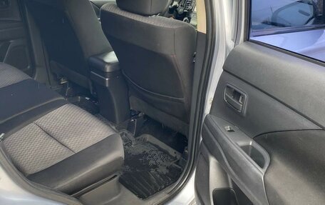 Mitsubishi Outlander III рестайлинг 3, 2012 год, 1 250 000 рублей, 8 фотография