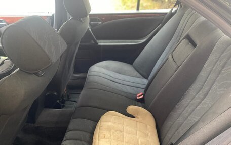 Mercedes-Benz E-Класс, 1998 год, 230 000 рублей, 4 фотография