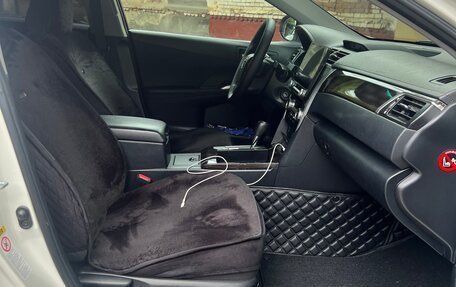 Toyota Camry, 2014 год, 1 950 000 рублей, 3 фотография